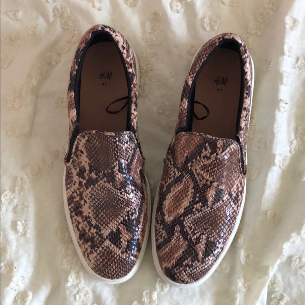 Snakeskin shoes